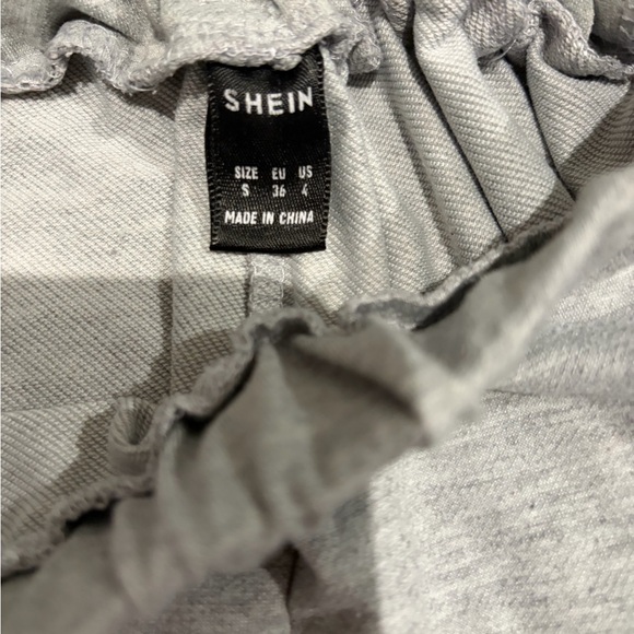 SHEIN Gray Ruffled Top - Picture 2 of 3